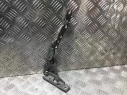 Петля капота правая