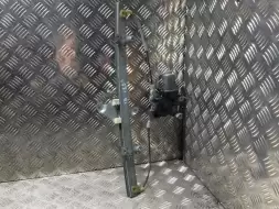 Стеклоподъемник электрический передний левый