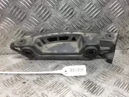 Кронштейн бампера заднего