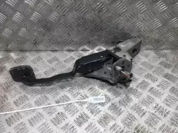 Педаль газа