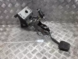 Педаль тормоза