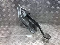 Педаль тормоза