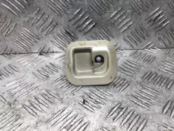 Шторка багажника