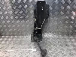 Педаль тормоза