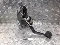 Педаль тормоза