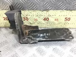 Кронштейн радиатора