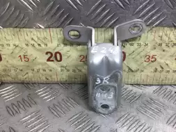 Петля двери задней правой