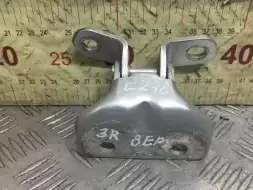 Петля двери задней правой