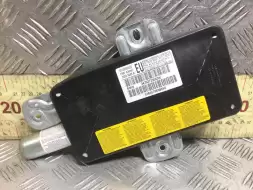 Подушка безопасности боковая (в дверь)