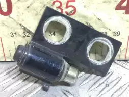 Петля двери задней правой