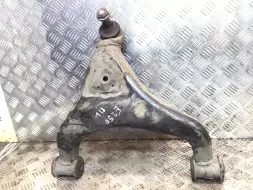 Рычаг передний левый