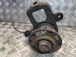 Ступица передняя левая