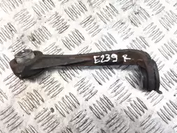 Рычаг передний правый