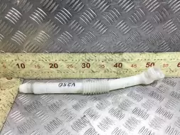 Горловина бачка омывателя