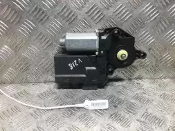 Моторчик стеклоподъемника передний правый