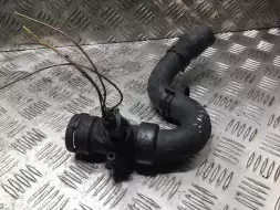 Фланец (тройник) системы охлаждения