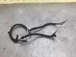 Минусовой провод аккумулятора