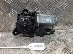 Моторчик стеклоподъемника передний левый