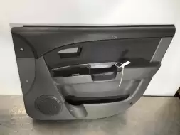 Обшивка двери передней правой (дверная карта)