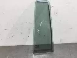 Форточка задняя левая