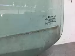 Стекло двери задней левой