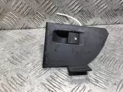 Кнопка стеклоподъемника заднего правого