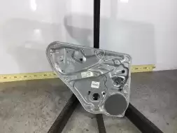 Стеклоподъемник задний левый