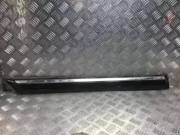 Молдинг двери задней правой