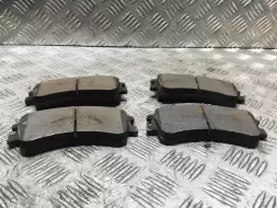 Тормозные колодки передние