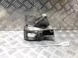 Кронштейн двигателя