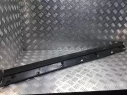 Молдинг двери передней левой