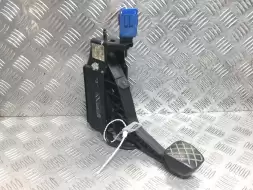 Педаль сцепления