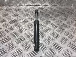 Амортизатор капота