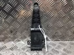 Кронштейн крепления бампера заднего