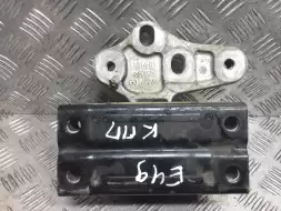 Подушка крепления КПП