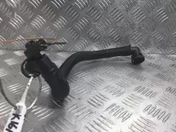 Патрубок вентиляции картера