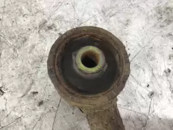 Рычаг задний