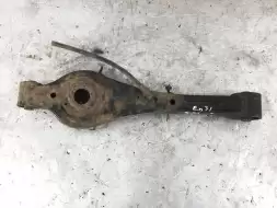 Рычаг задний