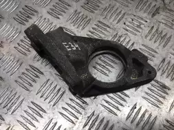 Кронштейн полуоси