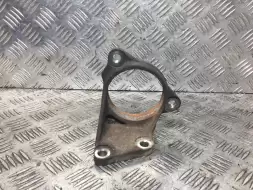 Кронштейн полуоси