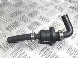 Клапан вентиляции топливного бака