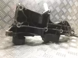 Кронштейн генератора