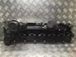 Клапанная крышка