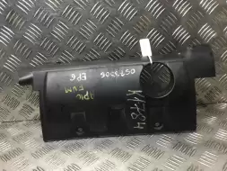 Декоративная крышка двигателя