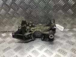 Кронштейн генератора