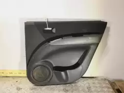 Обшивка двери задней правой (дверная карта)