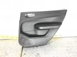 Обшивка двери задней правой (дверная карта)