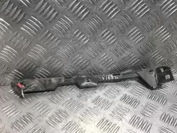 Кронштейн бампера переднего