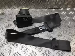 Ремень безопасности