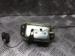 Замок багажника